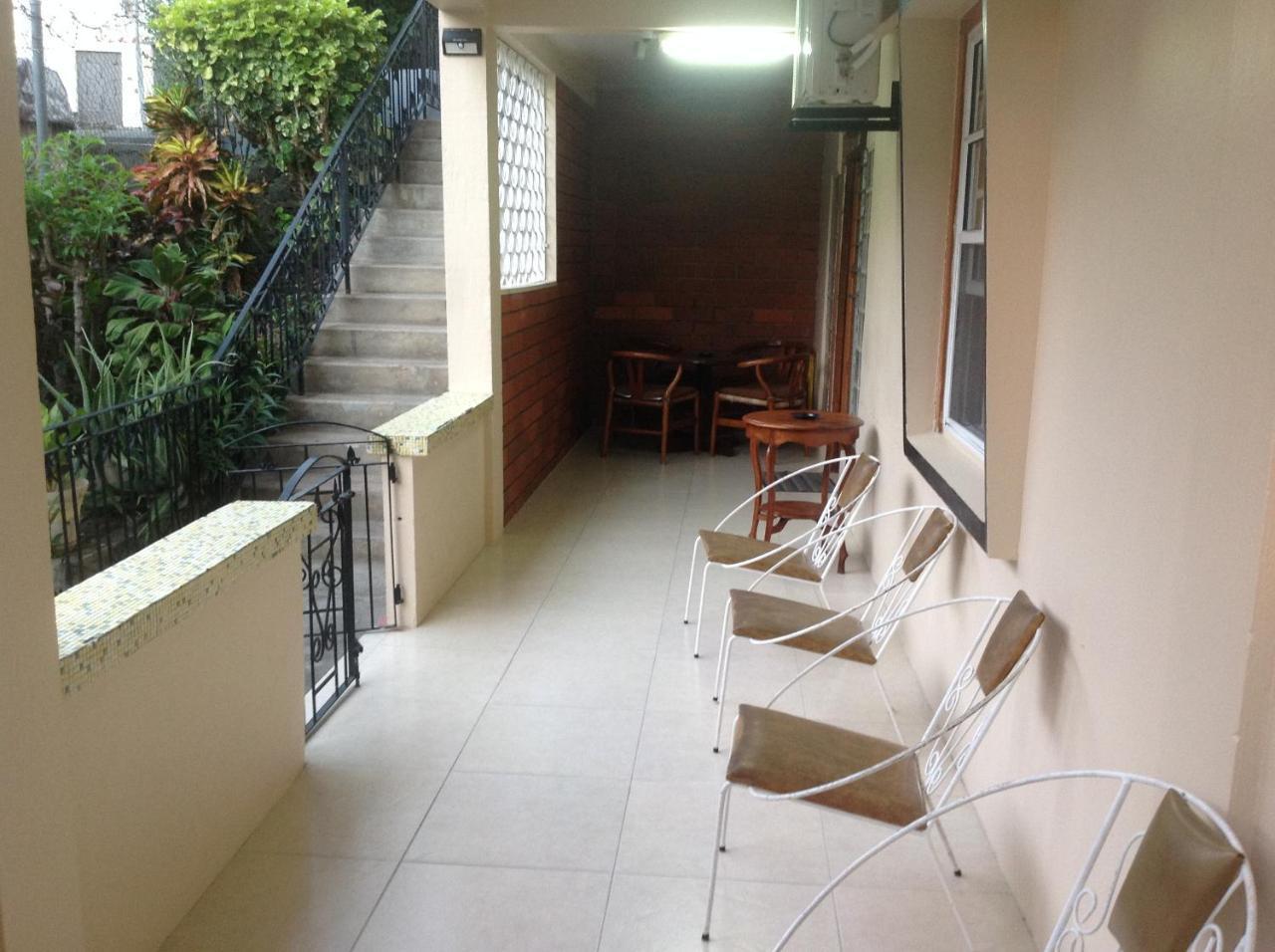 Mitchell'S Guest House D'Arbeau Luaran gambar